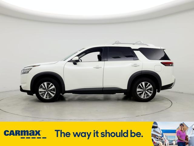 2023 nissan pathfinder sl