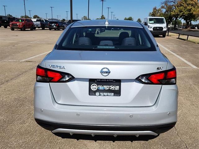 2021 nissan versa 1.6 sv