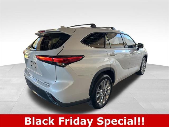2022 toyota highlander limited
