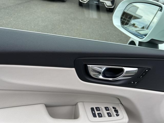 2022 volvo xc60 b5 awd momentum