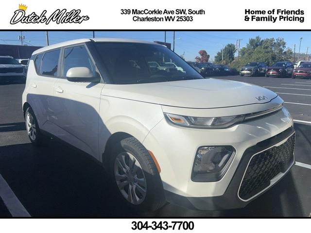 2022 kia soul lx
