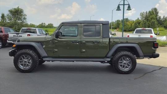 2023 jeep gladiator sport