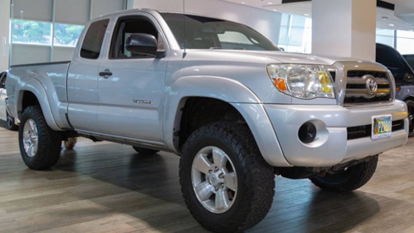 2009 toyota tacoma base