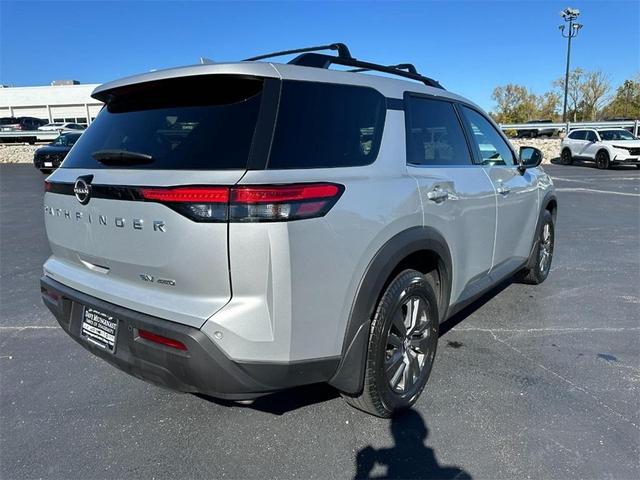 2022 nissan pathfinder sv