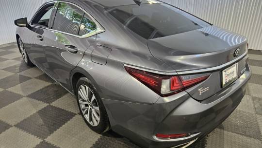 2021 Lexus ES