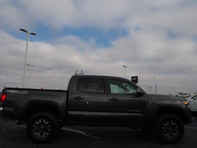2017 toyota tacoma sr5 v6 4x4 sr5 v6 4dr double cab 5.0 ft sb for sale in bear river, wyoming