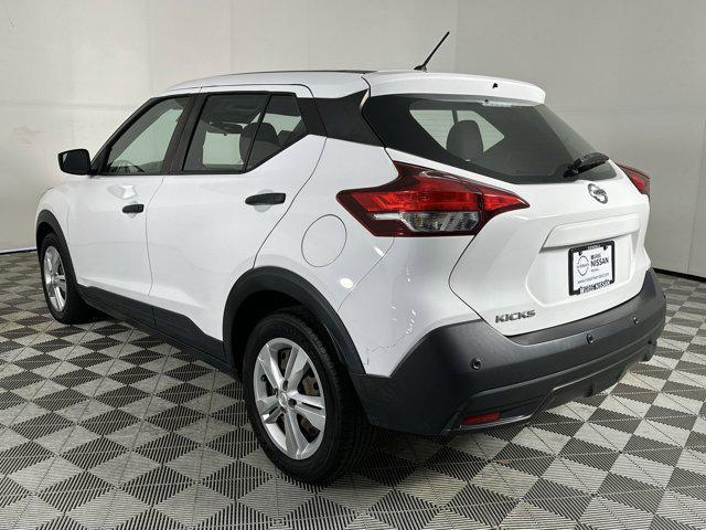 2020 nissan kicks s