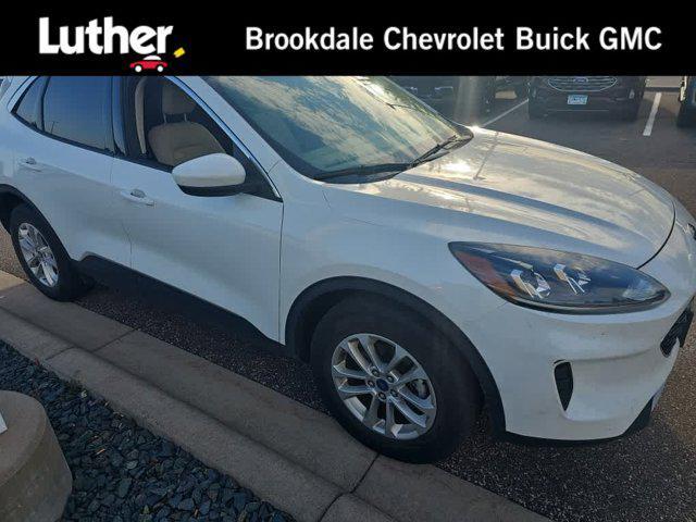 2020 ford escape se