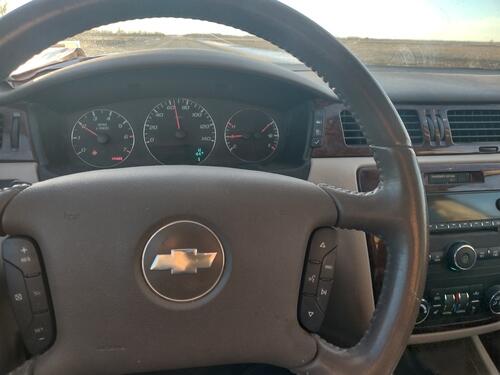 2007 impala ltz with remote start. white 179,000 miles. very good condition