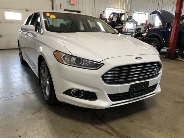 2016 ford fusion se