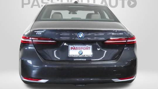 2025 BMW i5