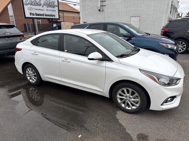 2022 hyundai accent sel