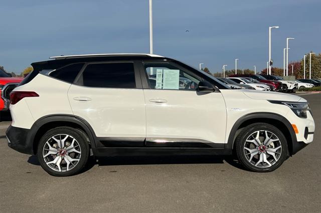 2021 kia seltos s