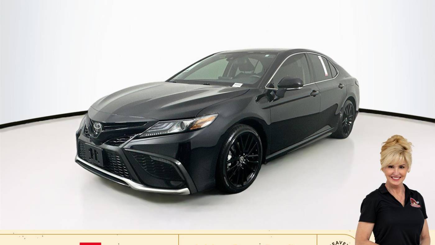 2022 toyota camry xse