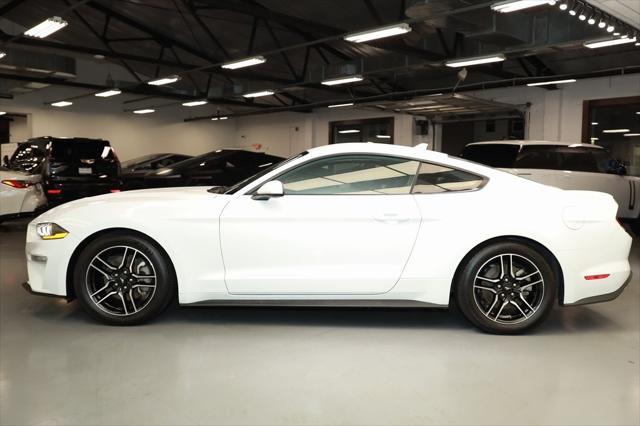 2022 ford mustang ecoboost premium