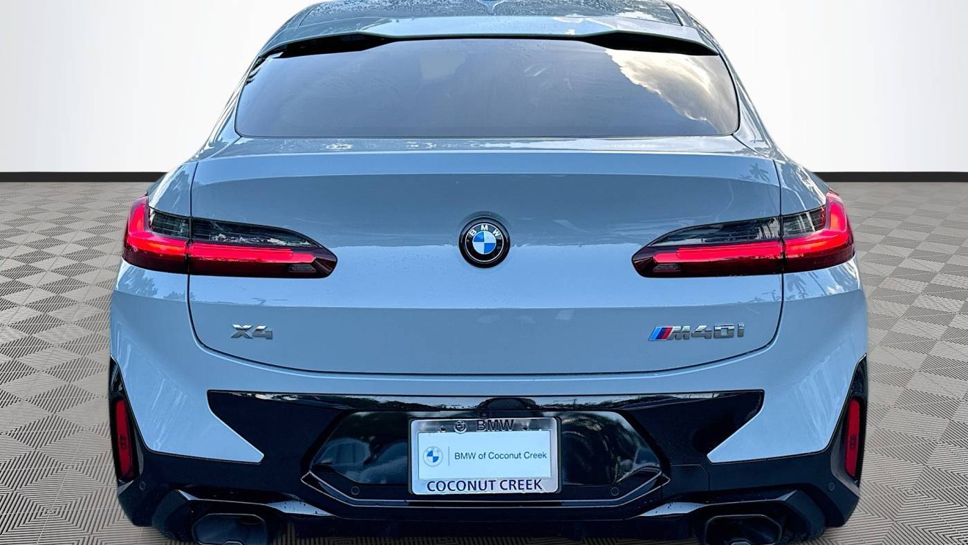 2024 bmw x4 m40i