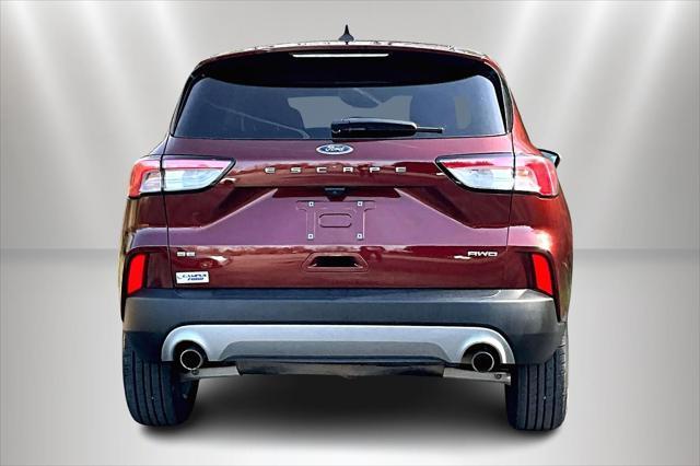 2021 ford escape se