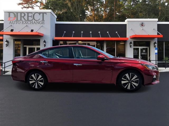 2022 nissan altima 2.5 sv