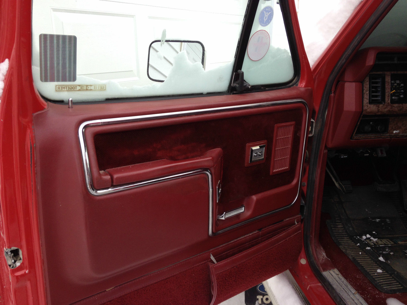 1986 ford bronco custom sport utility 2-door 5.0l