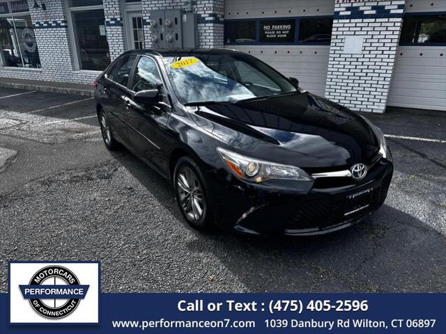 2017 toyota camry se