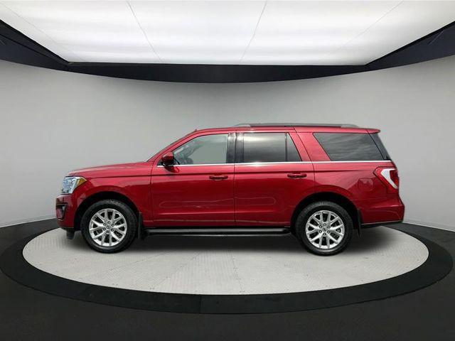 2021 ford expedition xlt