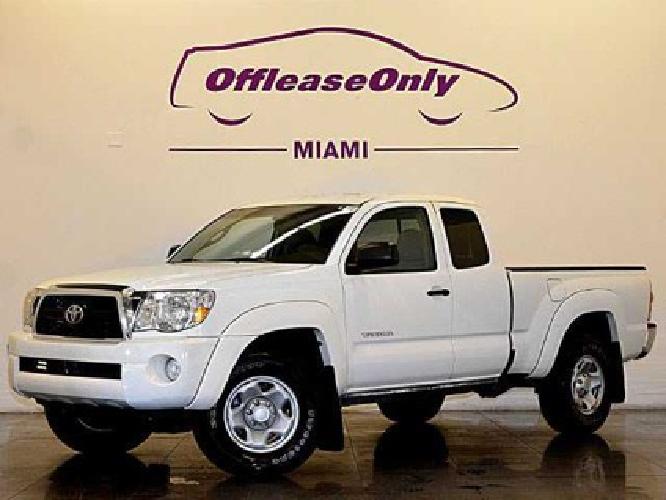 2011 toyota tacoma prerunner extended cab in miami, fl