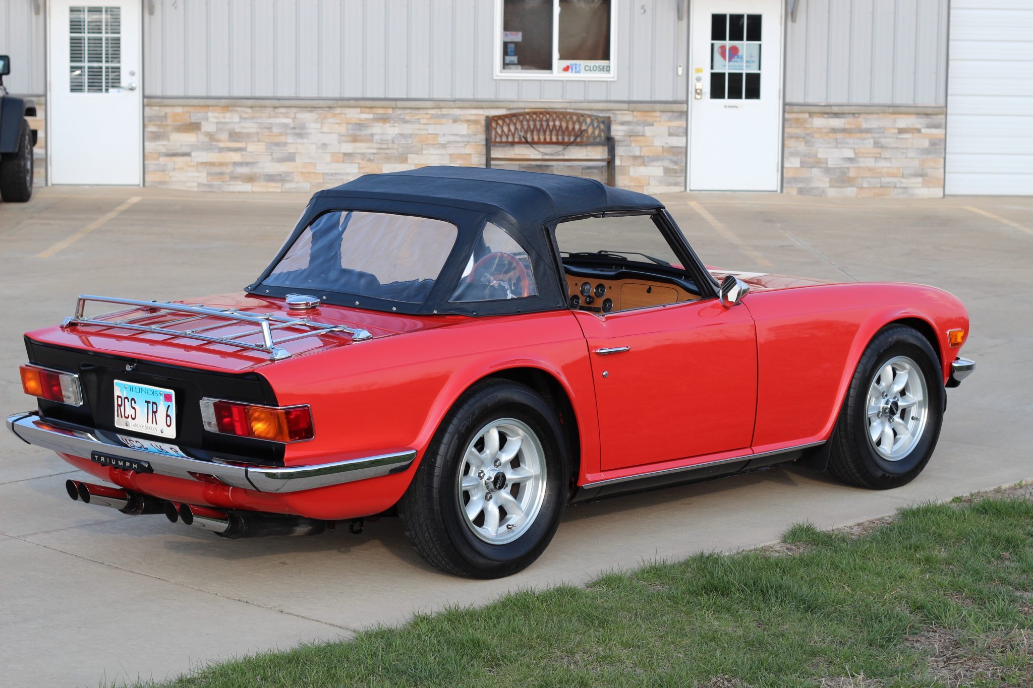 1975 triumph tr6