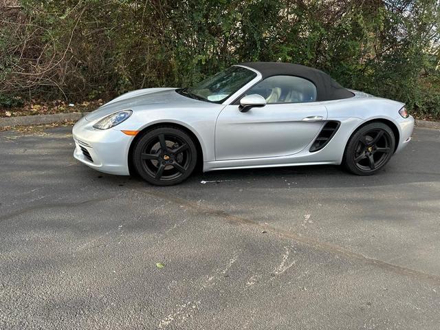 2018 porsche 718 boxster base