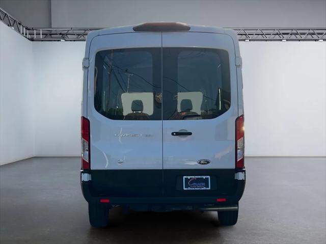 2023 ford transit-250 base