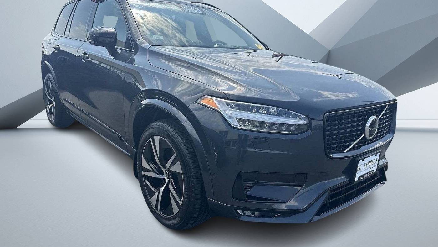 2021 volvo xc90 t6 r-design