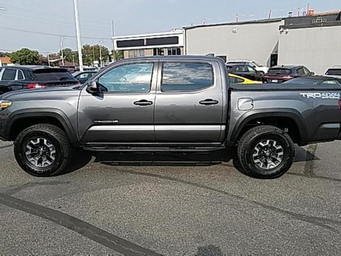2017 toyota tacoma trd sport 4x4 trd sport 4dr double cab 5.0 ft sb 6m for sale in billings, montana