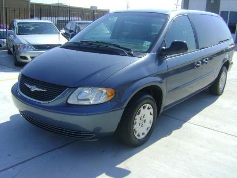 2002 chrysler town country lx in louisiana