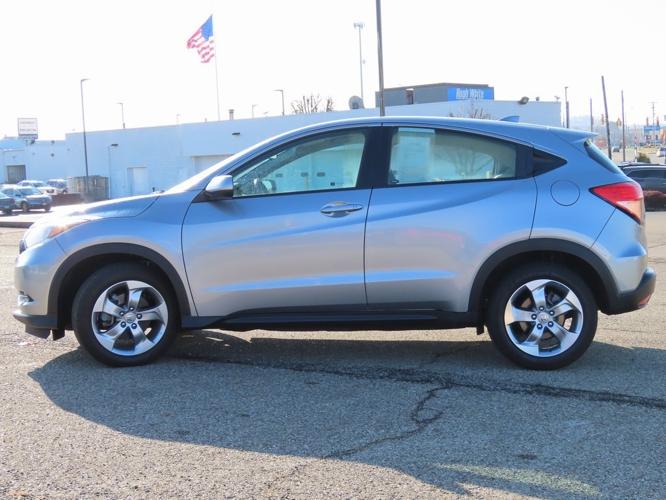 used 2017 honda hr-v fwd lx lancaster, oh 43130 for sale in lancaster, ohio