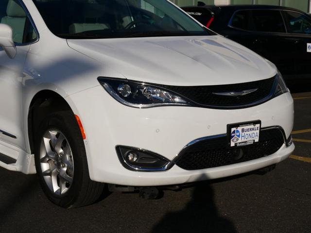 2019 chrysler pacifica touring-l plus