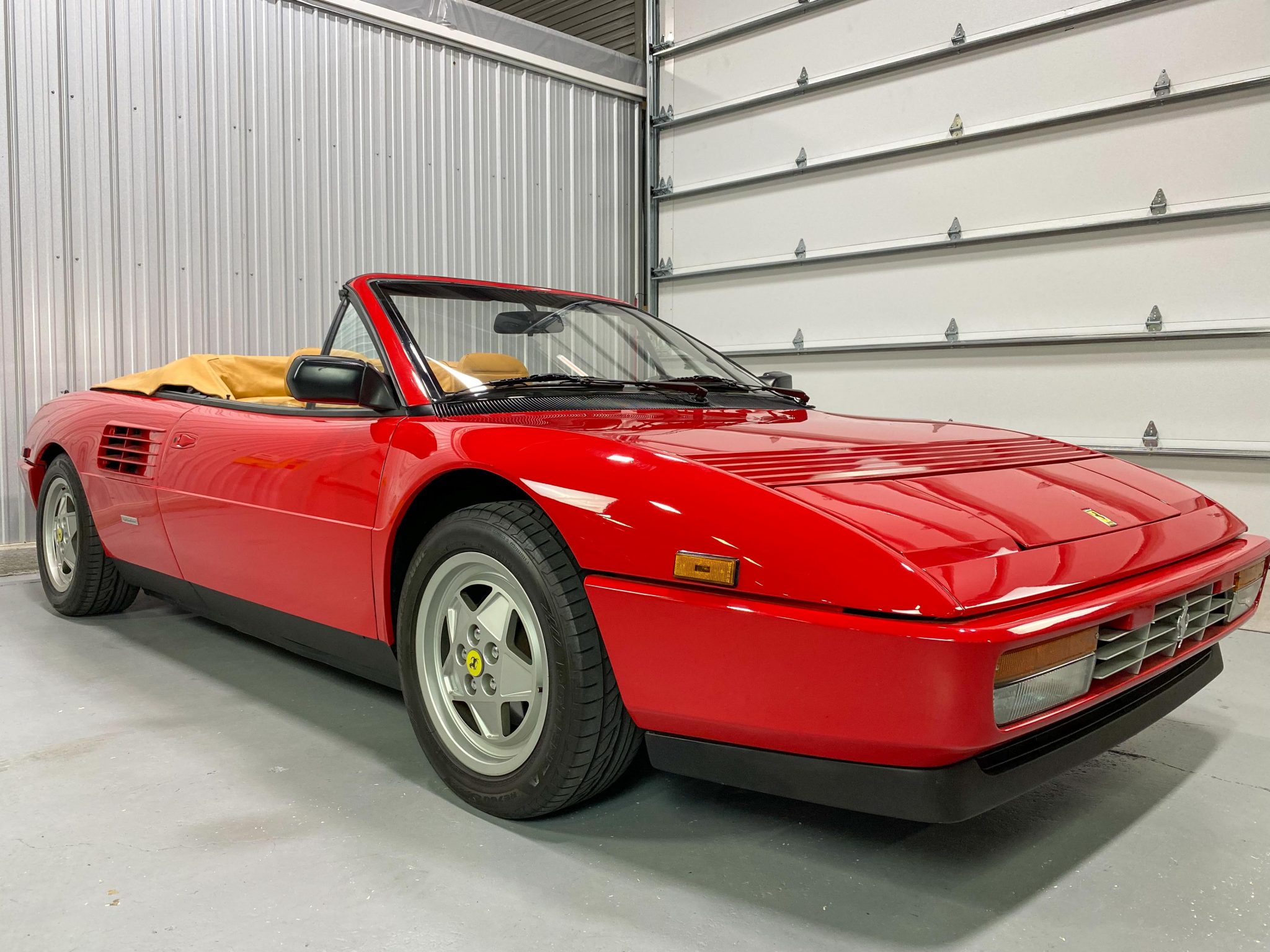 1989 ferrari mondial t cabriolet