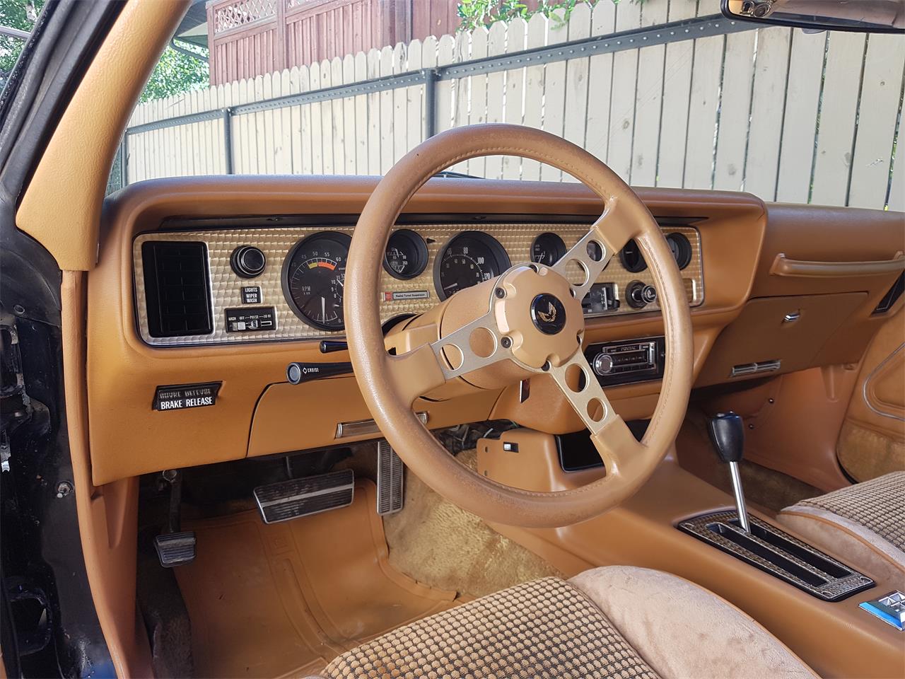 pontiac firebird trans am se