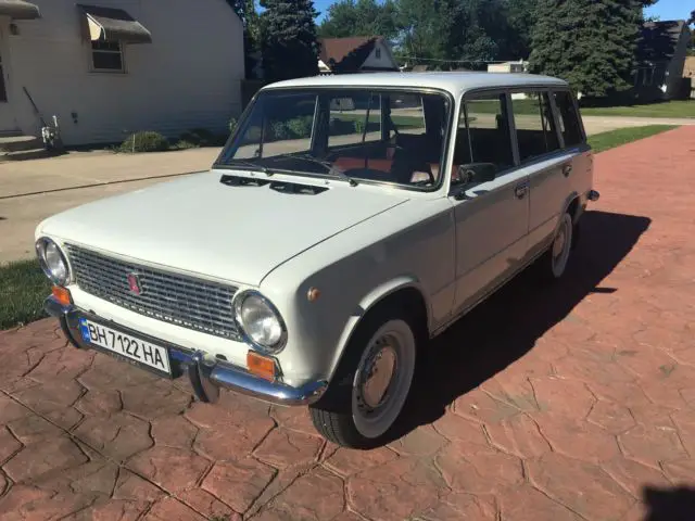 1984 lada vaz 2102 mint condition, very rare only 11k kilimeters!!! like new !!!