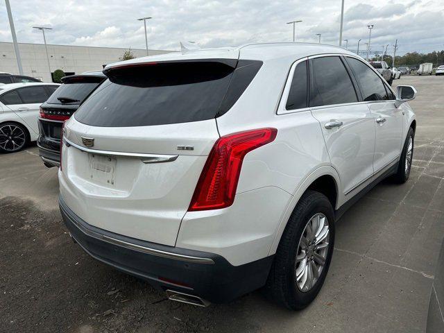 2017 cadillac xt5 base