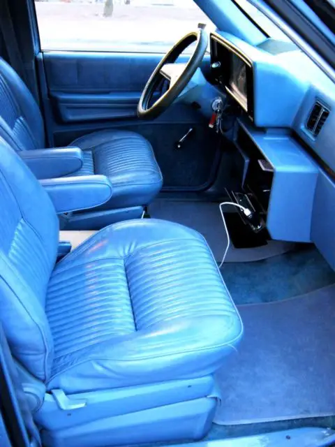 1st generation 1984 dodge caravan minivan
