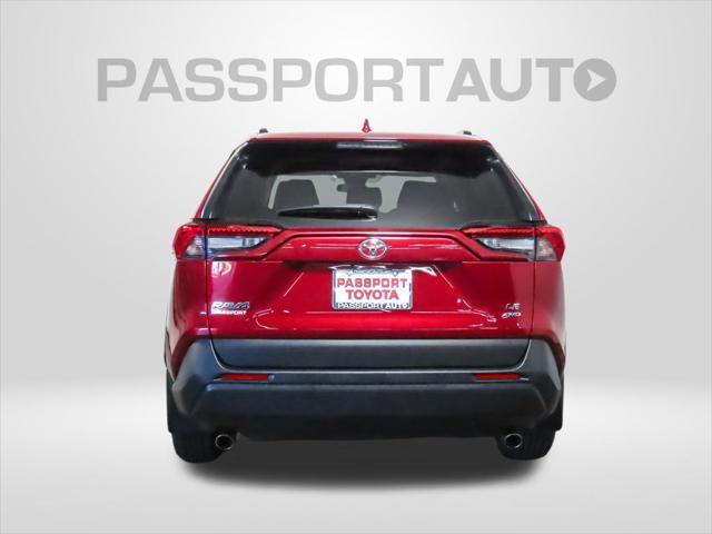 2021 toyota rav4 le