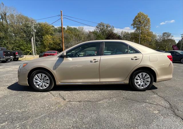 2012 toyota camry le