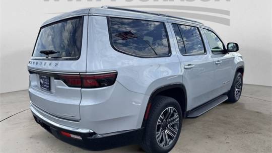 2022 Jeep Wagoneer