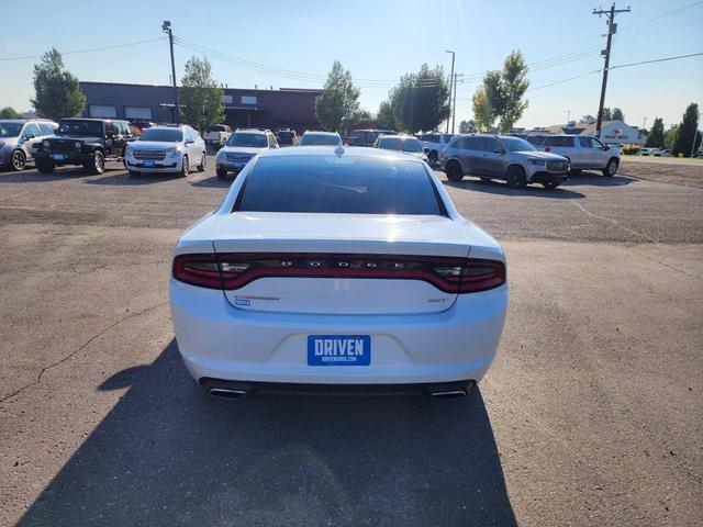 2016 dodge charger sxt