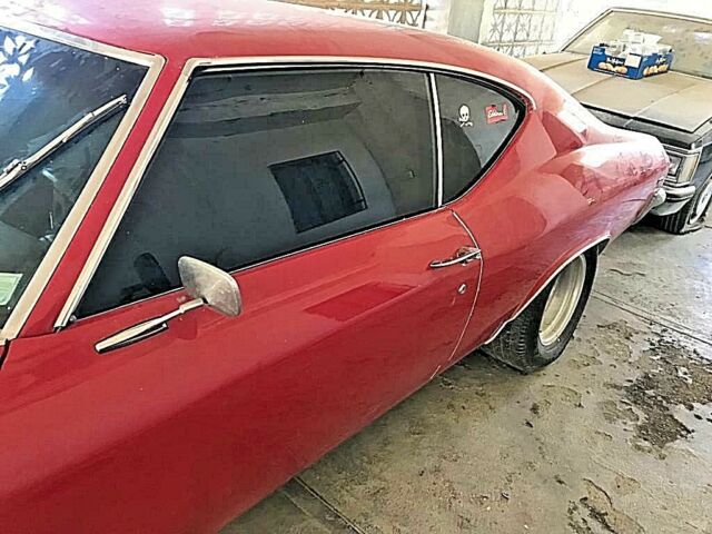 nice 1969 chevy chevelle in good condition. beautiful classic