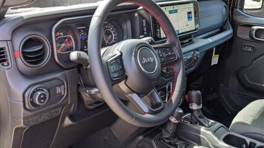 2024 Jeep Gladiator