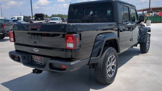 2024 Jeep Gladiator