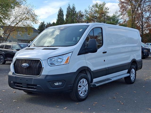 2022 ford transit-250 base