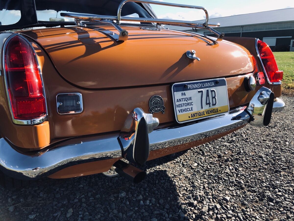 1974 mg mgb orange rwd manual chrime