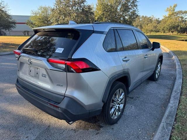 2021 toyota rav4 xle premium