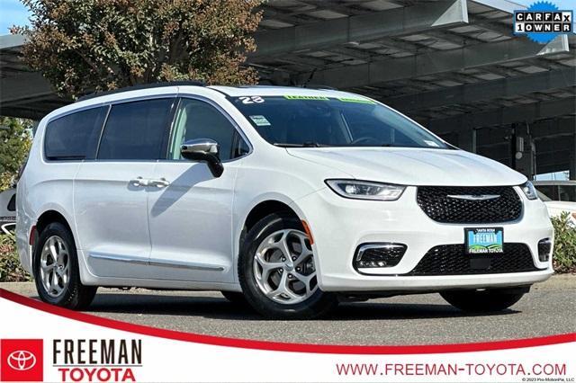 2023 chrysler pacifica limited